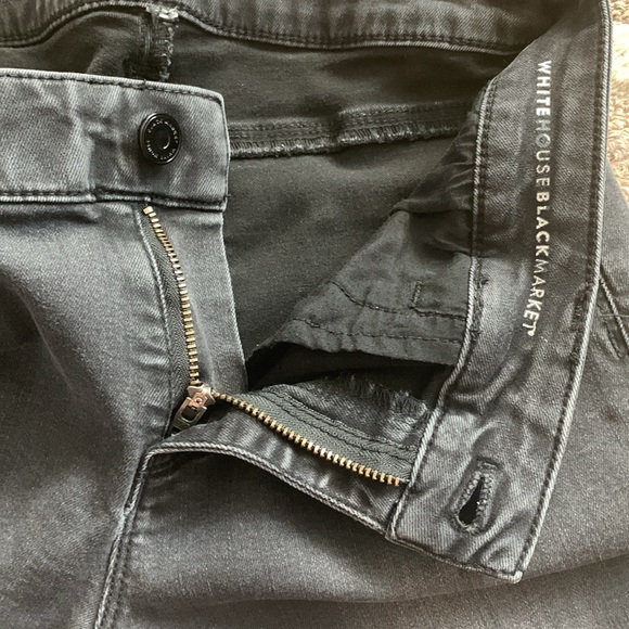 WHBM Embellished Skinny Jeans Denim in Black Women’s Size 2 - Picture 7 of 9